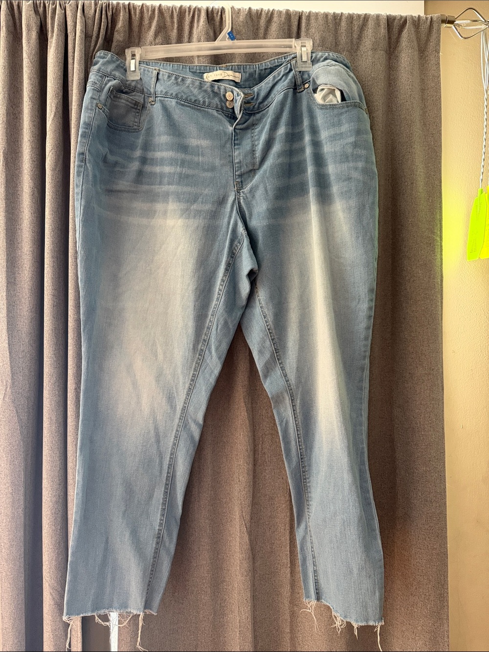 Cato Light Blue Cropped Ankle Jeans